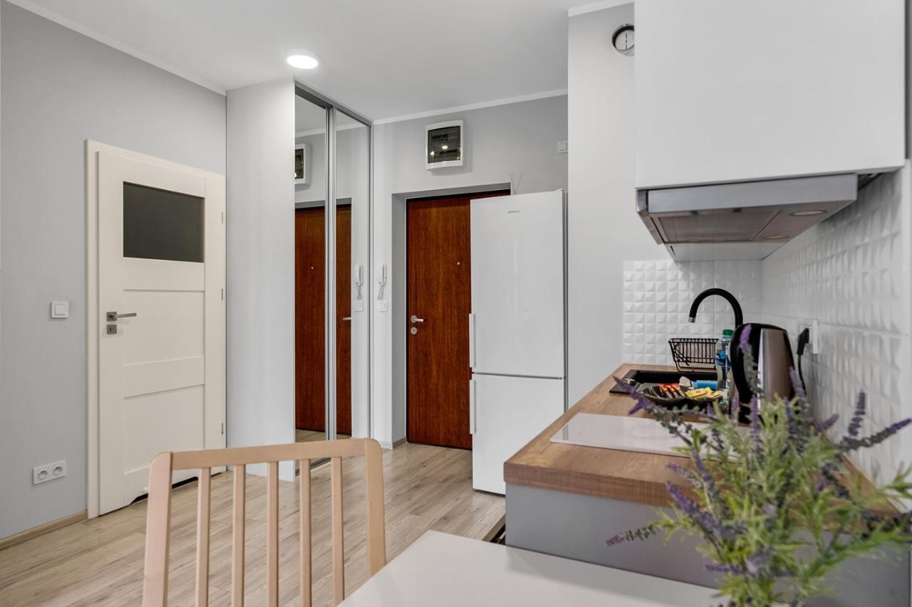 Wlochy Klinkierowa Comfort Apartment Warsawa Bagian luar foto