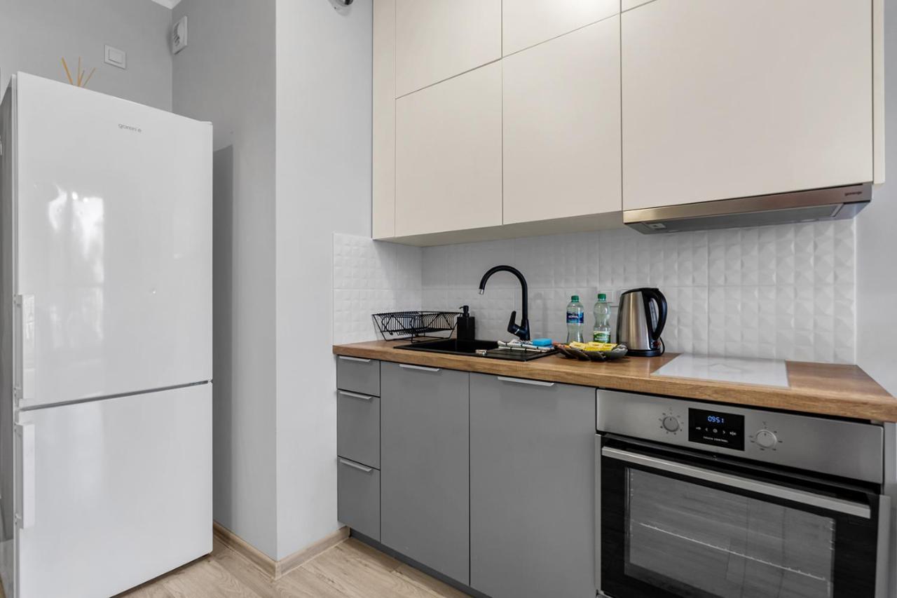 Wlochy Klinkierowa Comfort Apartment Warsawa Bagian luar foto