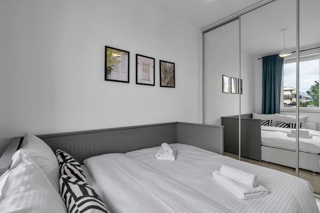 Wlochy Klinkierowa Comfort Apartment Warsawa Bagian luar foto