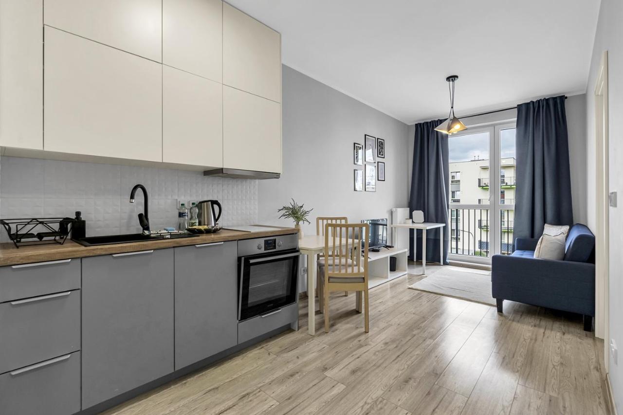 Wlochy Klinkierowa Comfort Apartment Warsawa Bagian luar foto